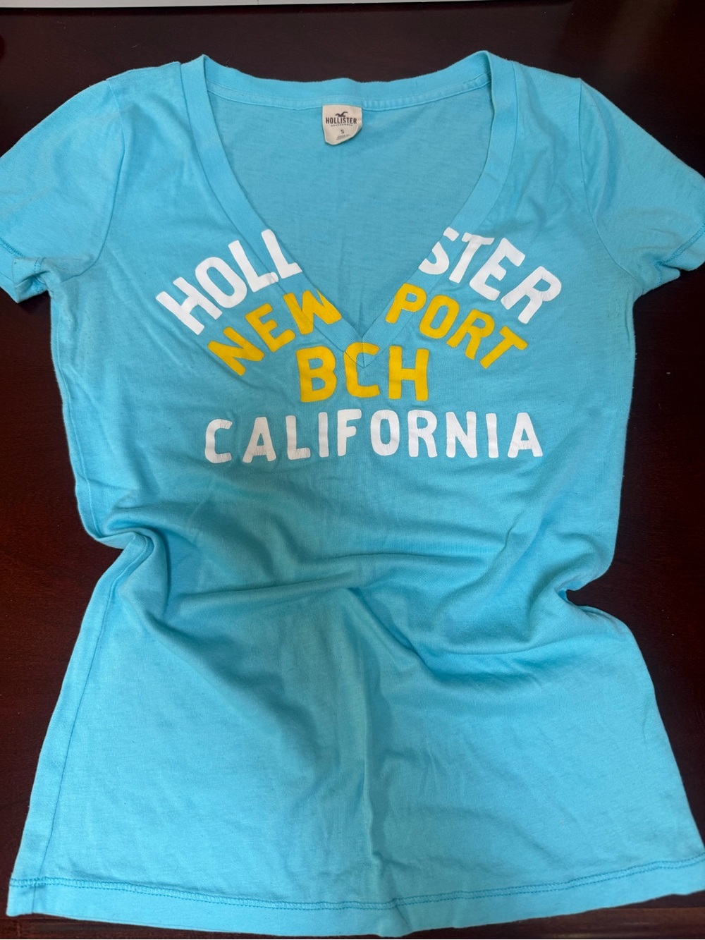 Y2K Hollister Deep V cap sleeve Graphic T sz S